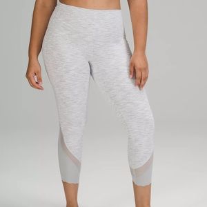 Lululemon Wunder Under Scalloped Hem High-Rise Crop 23" Luxtreme